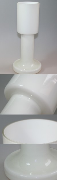 Hvid lampefod i glas, prøvestykke fra Fyns Glasværk