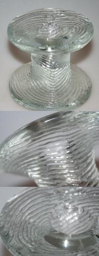 Glas lysestage med bølger